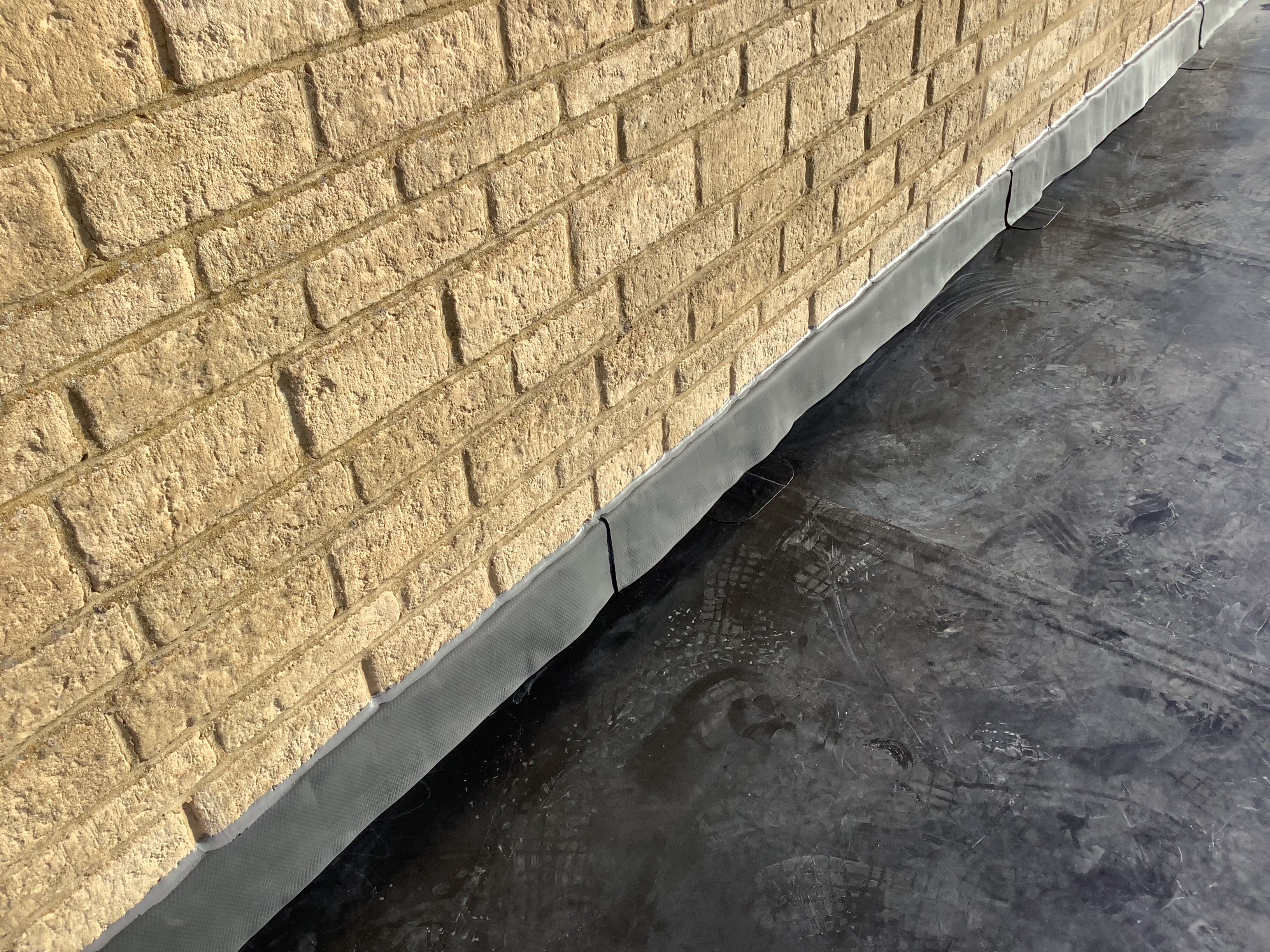 Rubber roof lead work